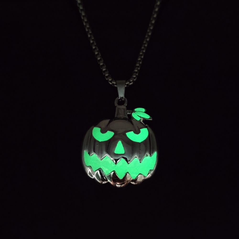 Luminous Night Glow Pumpkin Pendant Necklace