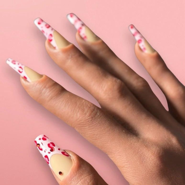 Press On Nails Set “Pretty in Pink Jungle”