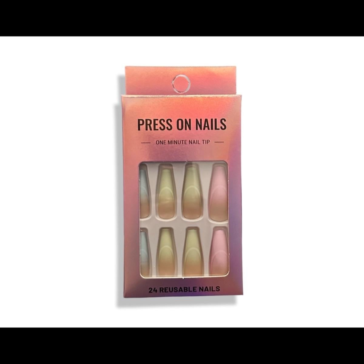 Press On Nails Set "Chic Tones of Pastel"